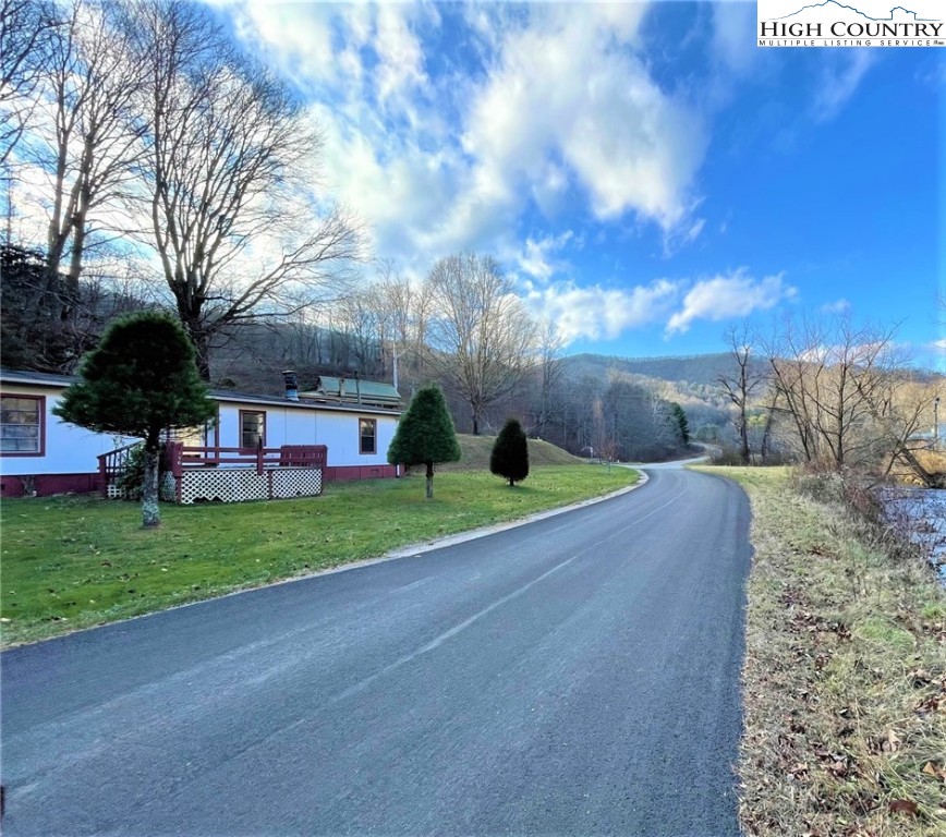 130 Tom Pless Road West Jefferson, NC 28694 - Photo 1 of 26 Gallery Image 1