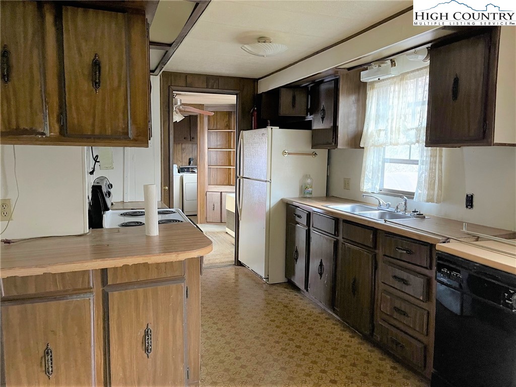 130 Tom Pless Road West Jefferson, NC 28694 - Photo 20 of 26 Gallery Image 20