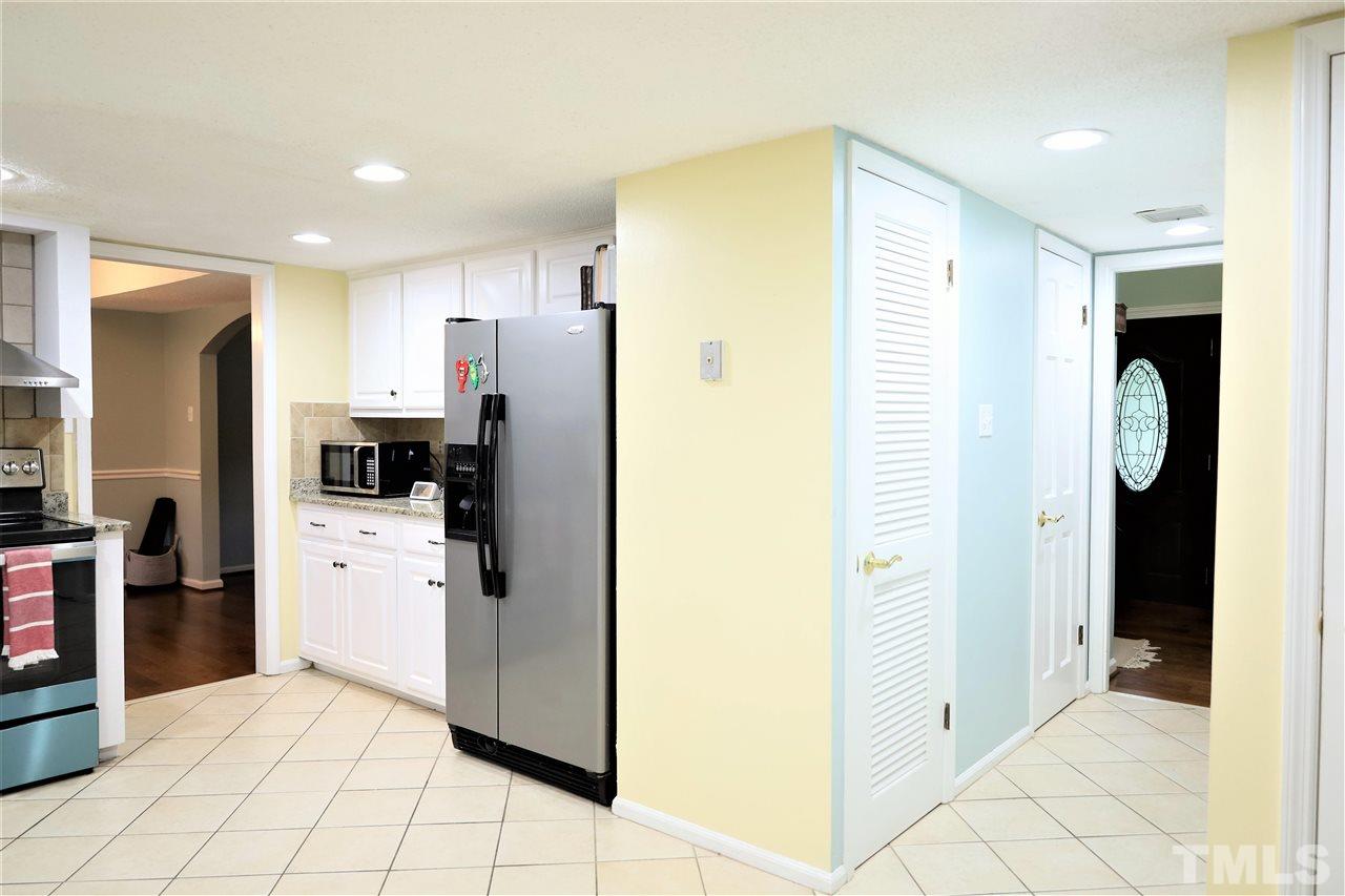 1109 Paddock Drive Raleigh, NC 27609 - Photo 21 of 29