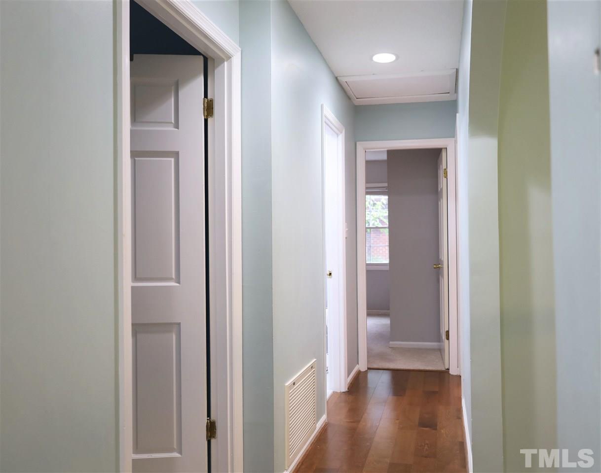 1109 Paddock Drive Raleigh, NC 27609 - Photo 5 of 29