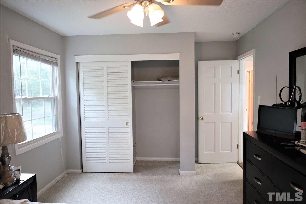 1109 Paddock Drive Raleigh, NC 27609 - Photo 10 of 29