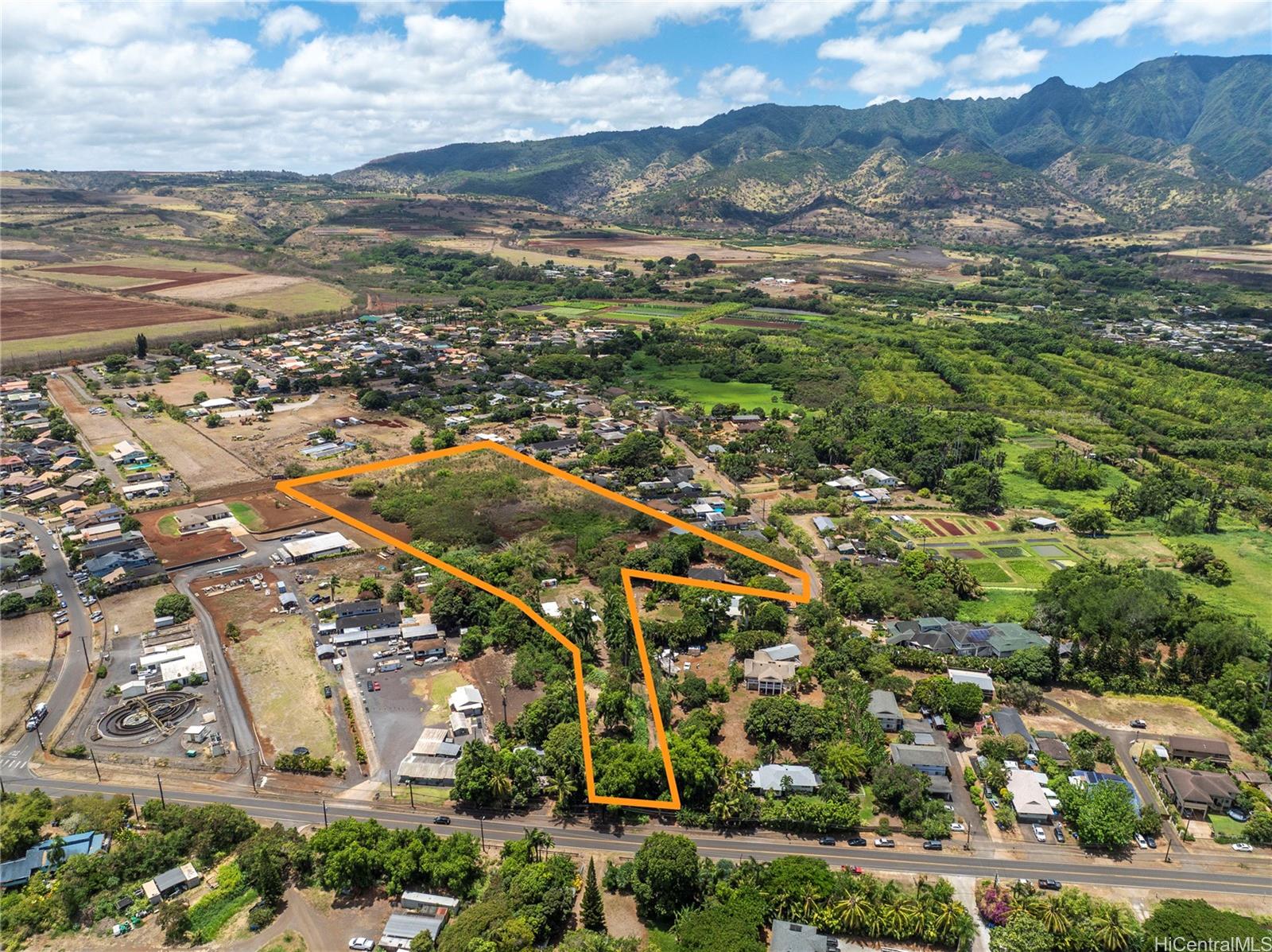 66-195 Kaamooloa Road, Unit B Waialua, HI 96791 - Photo 10 of 15 a view of a city with mountains in the background