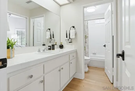 $950,000 | 28782 Vista Valley Drive, Vista, CA 92084