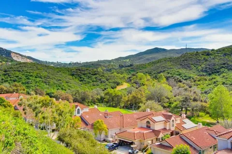 $950,000 | 28782 Vista Valley Drive, Vista, CA 92084