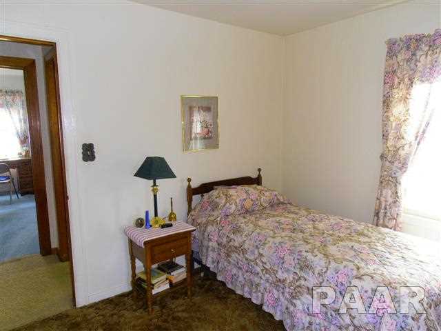 1107 Spring Bay Road East Peoria, IL 61611 - Photo 16 of 24 Gallery Image 16