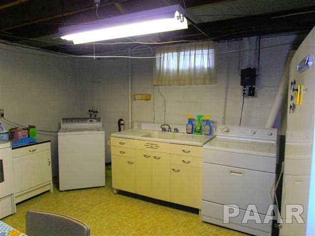 1107 Spring Bay Road East Peoria, IL 61611 - Photo 22 of 24 Gallery Image 22