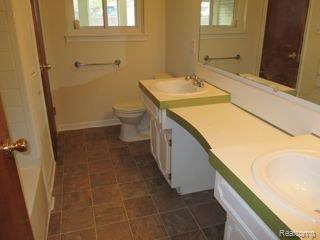 40939 Pickett Ridge Road Sterling Heights, MI 48313 - Photo 2 of 13 bathroom.jpg
