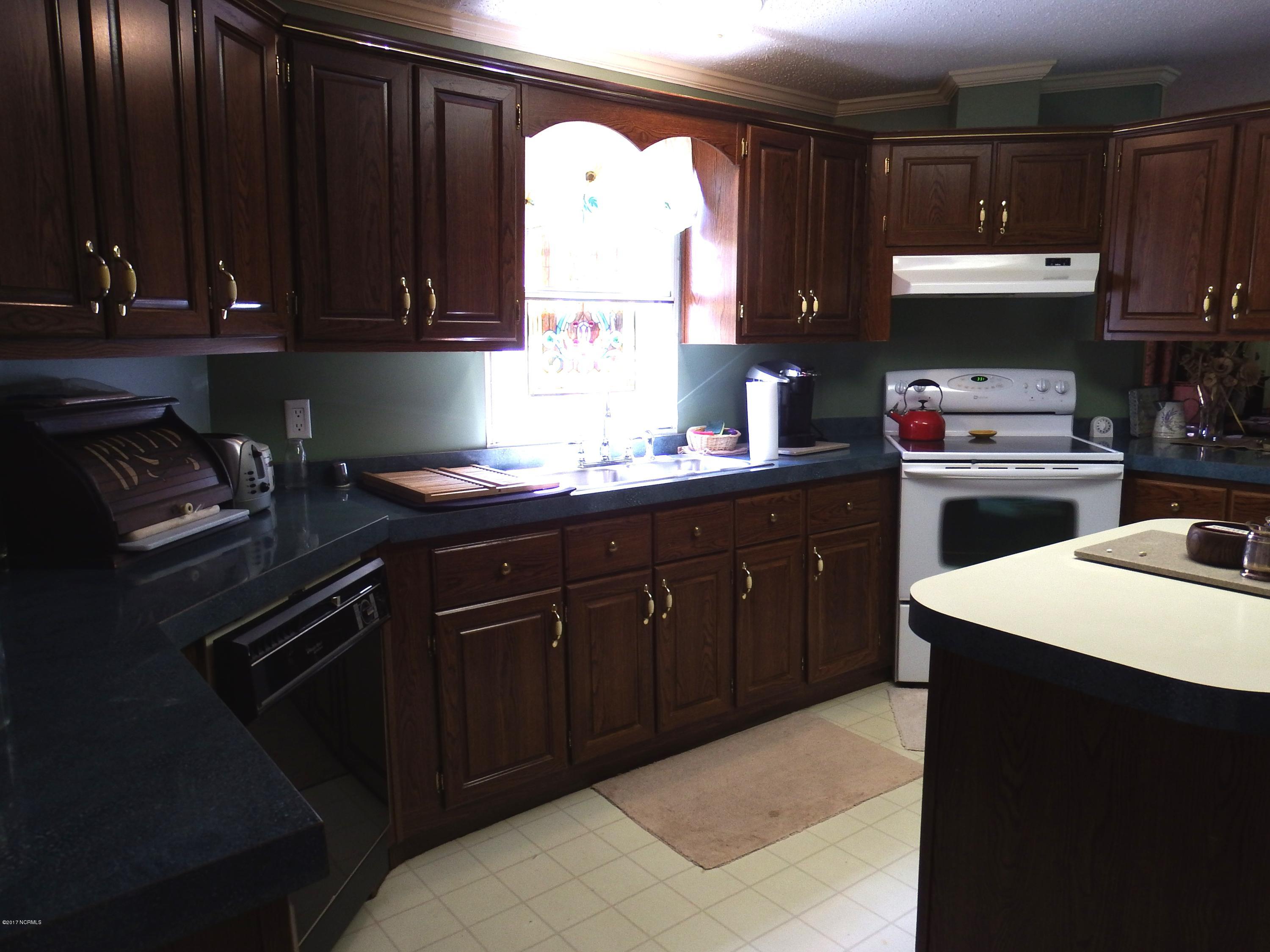 147 Moores Landing Road Hampstead, NC 28443 - Photo 8 of 16 Kitchen 2