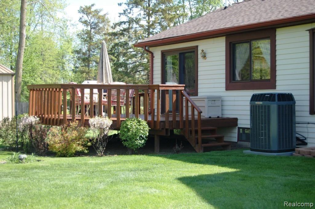 67483 Wolcott Road Ray, MI 48096 - Photo 43 of 48 Deck
