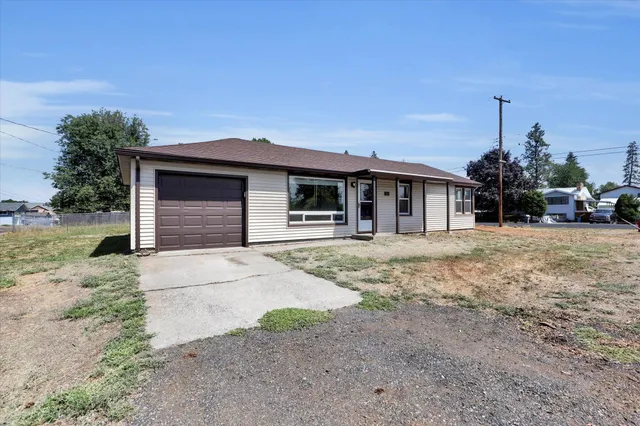 $345,000 | 212 California Street, Medical Lake, WA 99022