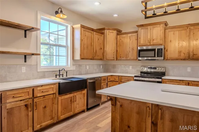 $419,900 | 22835 Patton Lane, Lebanon, MO 65536