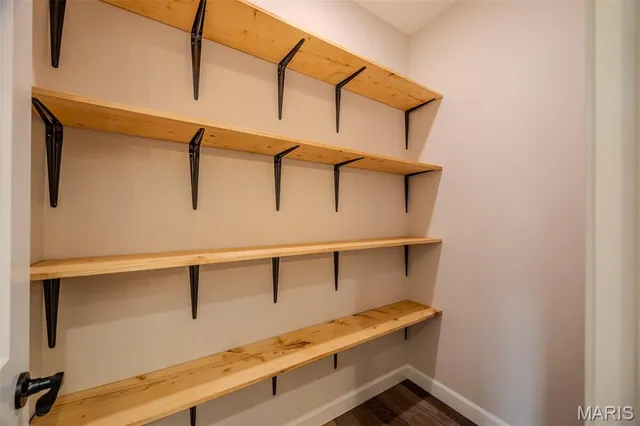 $419,900 | 22835 Patton Lane, Lebanon, MO 65536