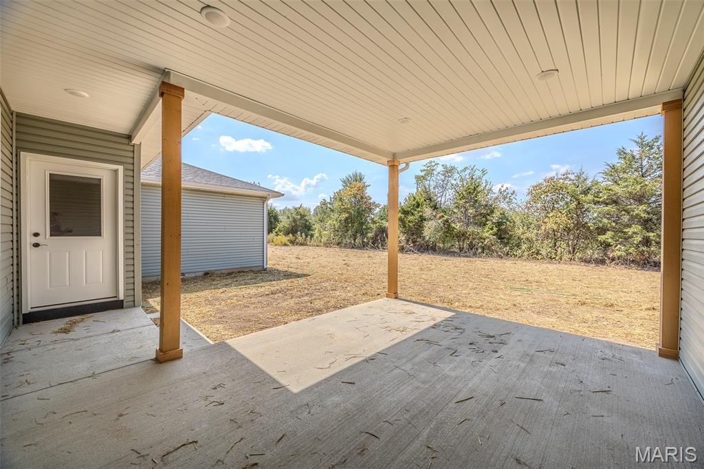 22835 Patton Lane Lebanon, MO 65536 - Photo 23 of 53