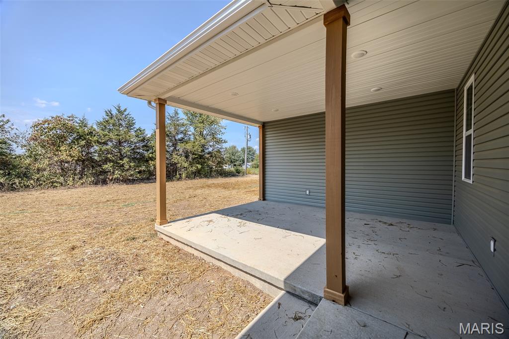 22835 Patton Lane Lebanon, MO 65536 - Photo 29 of 60