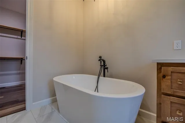 $419,900 | 22835 Patton Lane, Lebanon, MO 65536