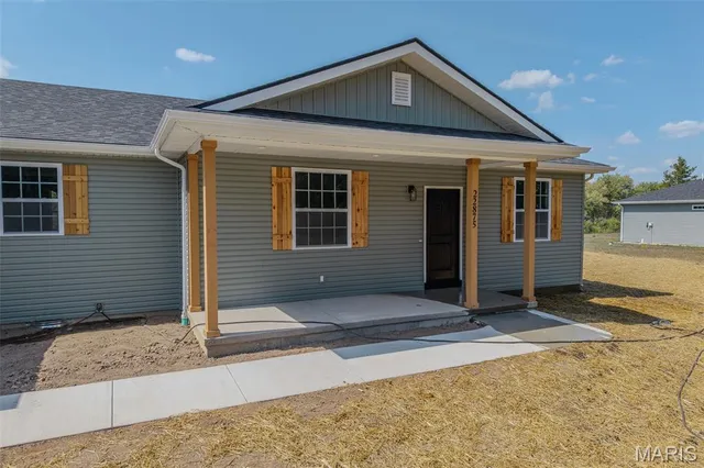 $419,900 | 22835 Patton Lane, Lebanon, MO 65536