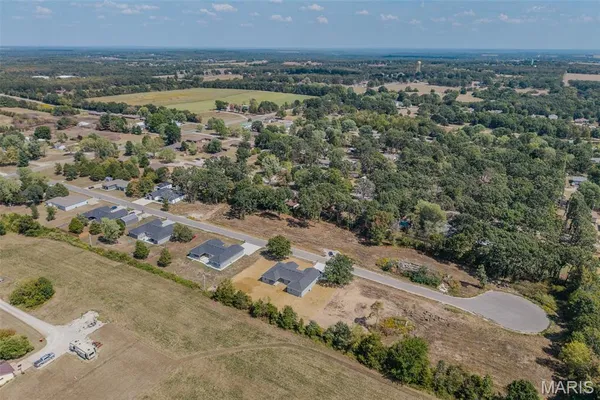 $419,900 | 22835 Patton Lane, Lebanon, MO 65536