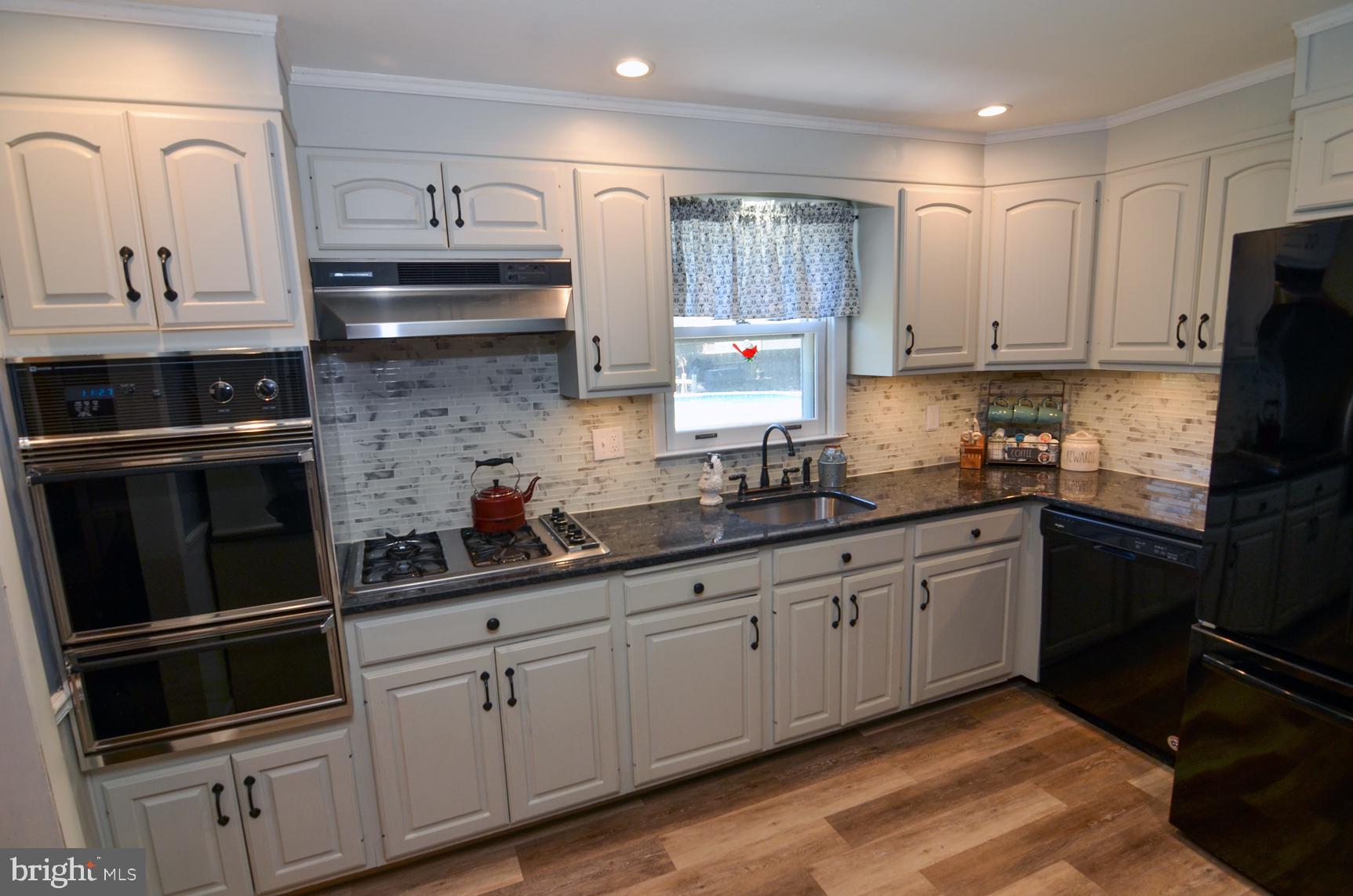15 Yorkshire Road Hamilton, NJ 08610 - Photo 12 of 34 Kitchen