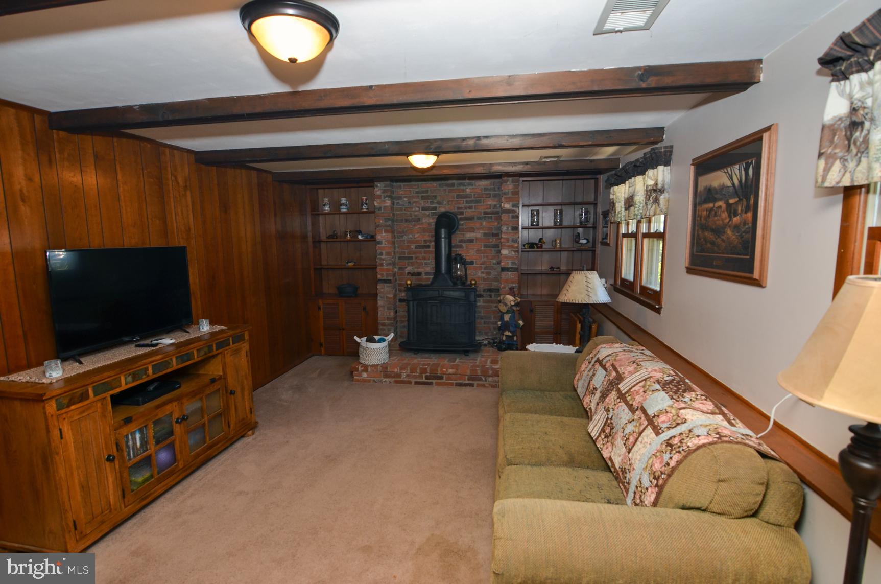 15 Yorkshire Road Hamilton, NJ 08610 - Photo 14 of 34 Family Room