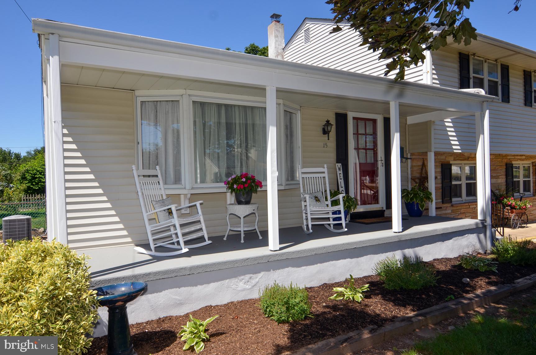 15 Yorkshire Road Hamilton, NJ 08610 - Photo 3 of 34 Front Porch
