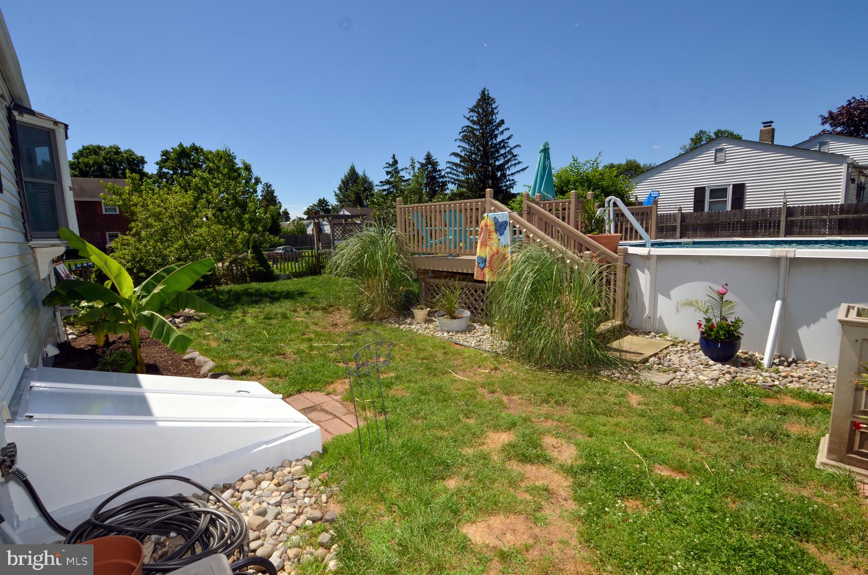 15 Yorkshire Road Hamilton, NJ 08610 - Photo 31 of 34 Backyard