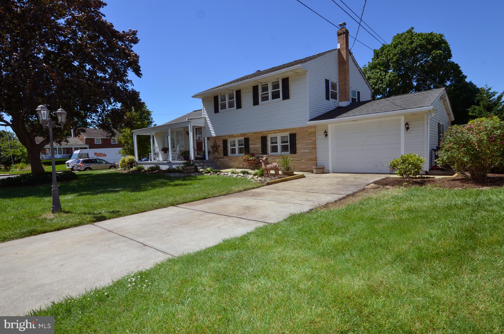15 Yorkshire Road Hamilton, NJ 08610 - Photo 33 of 34 Exterior Front