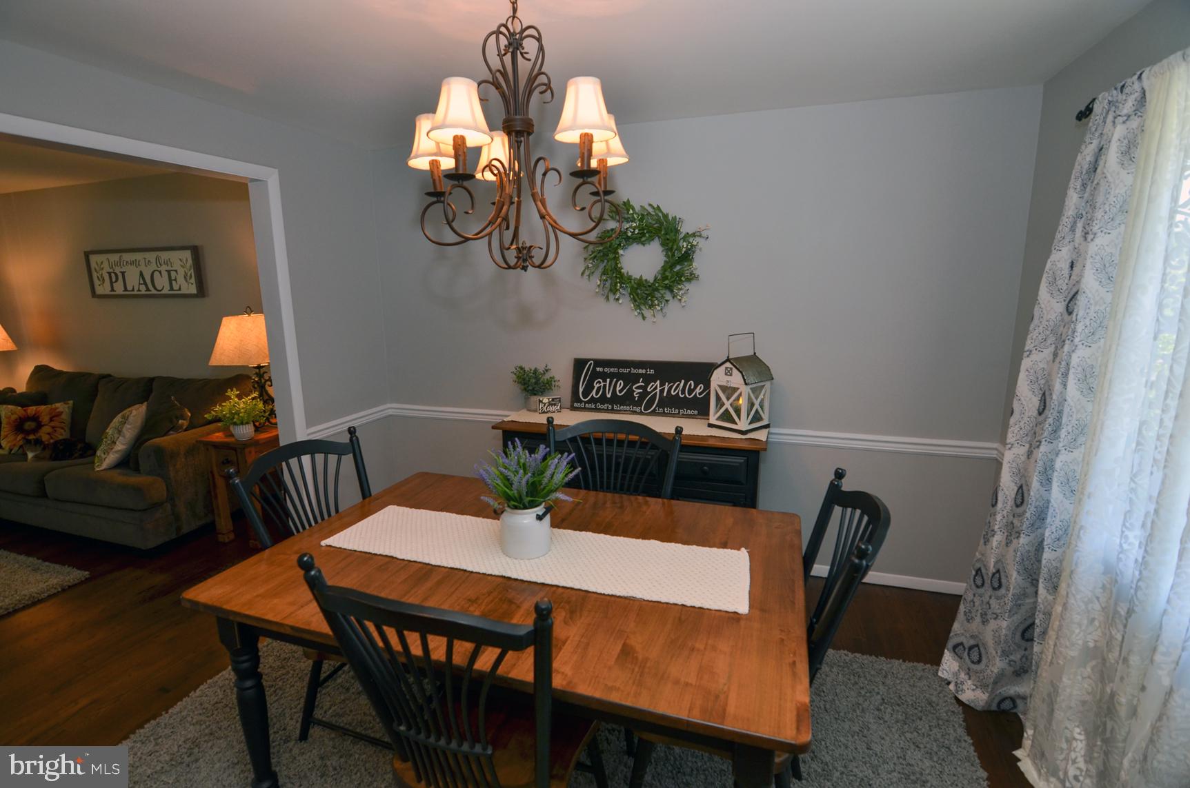 15 Yorkshire Road Hamilton, NJ 08610 - Photo 8 of 34 Dining Room