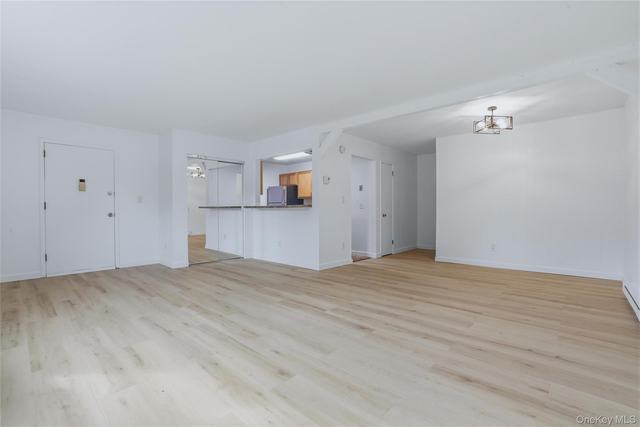 19 White Gate Road, Unit J Wappingers Falls, NY 12590 - Photo 6 of 20