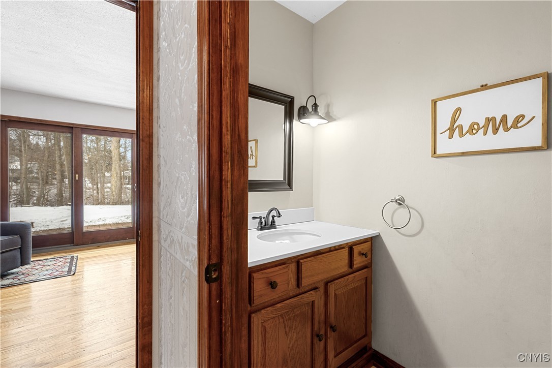 52 Woodberry Road New Hartford, NY 13413 - Photo 22 of 48