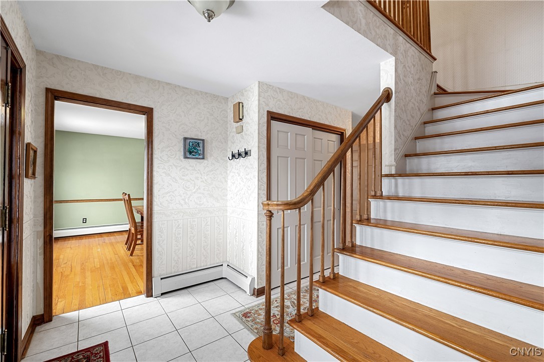 52 Woodberry Road New Hartford, NY 13413 - Photo 5 of 48