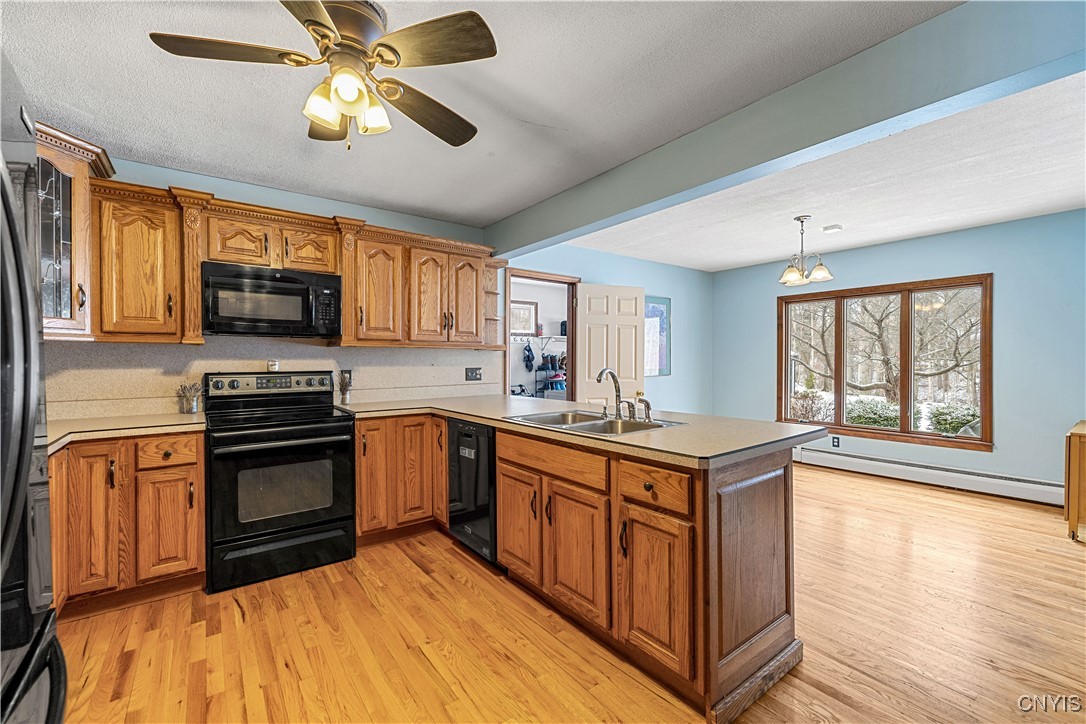 52 Woodberry Road New Hartford, NY 13413 - Photo 9 of 48