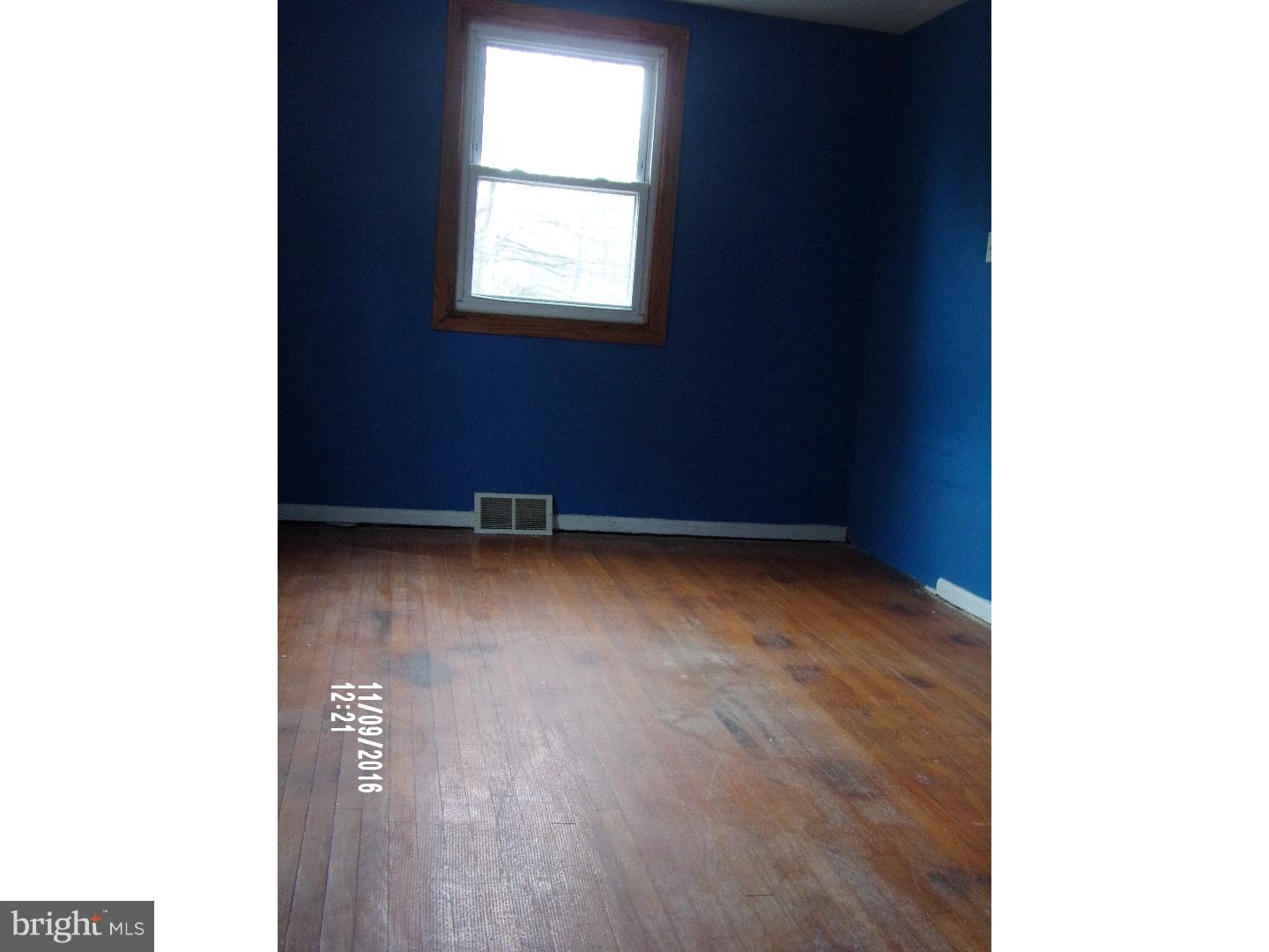 648 South York Road Hatboro, PA 19040 - Photo 13 of 18 Bedroom 2