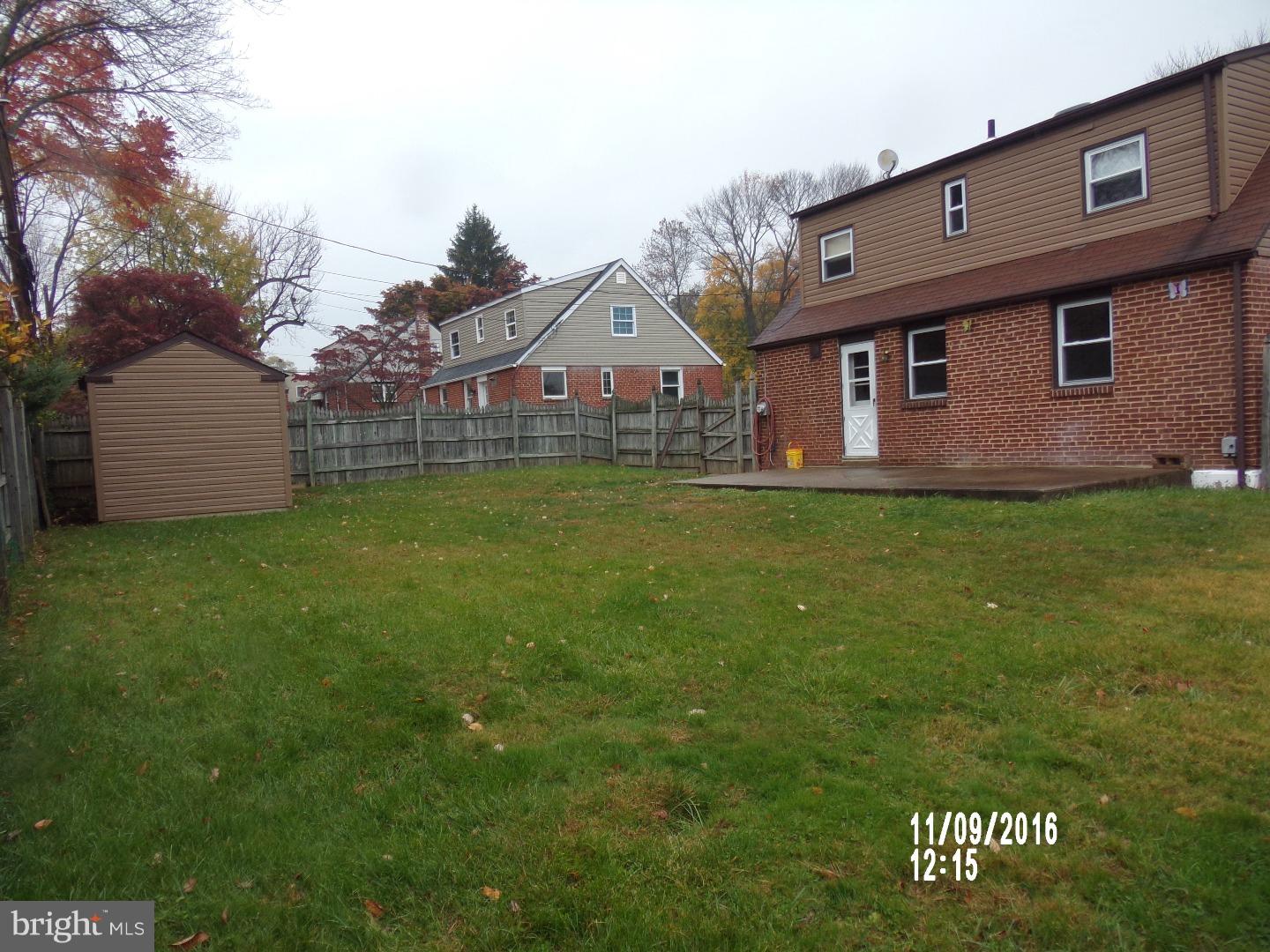 648 South York Road Hatboro, PA 19040 - Photo 3 of 18 Back Yard