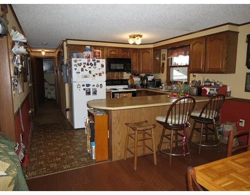 975 Bernardston Road Greenfield, MA 01301 - Photo 4 of 27 Gallery Image 4