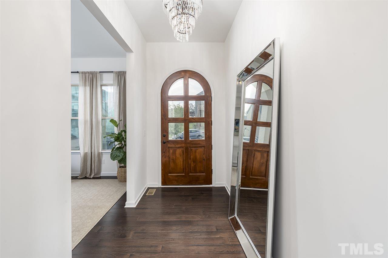 7528 Banksiana Way Raleigh, NC 27613 - Photo 2 of 30