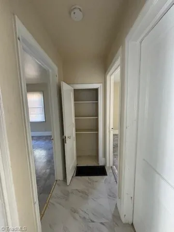 $975 | 2721 Ivy Avenue, Winston-Salem, NC 27105