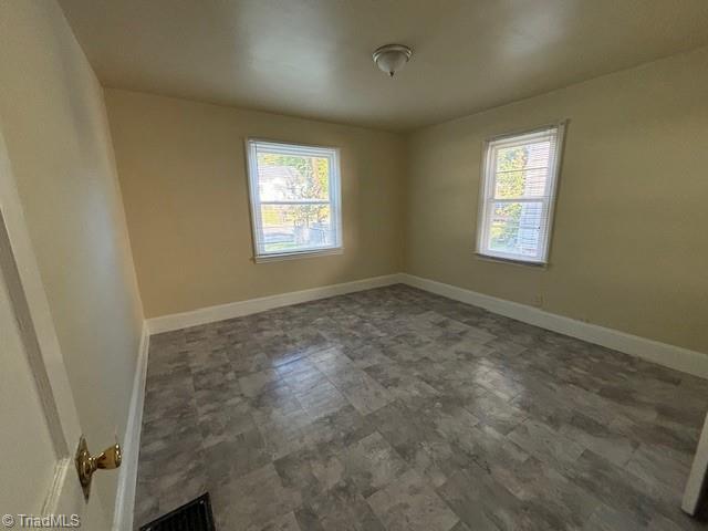 2721 Ivy Avenue Winston-Salem, NC 27105 - Photo 10 of 11