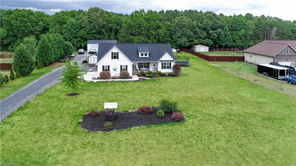285 Washburn Road Madison, NC 27025 - Photo 5 of 24