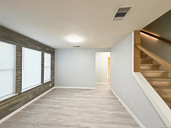 $1,900 | 6410 Mineral Bay, San Antonio, TX 78244