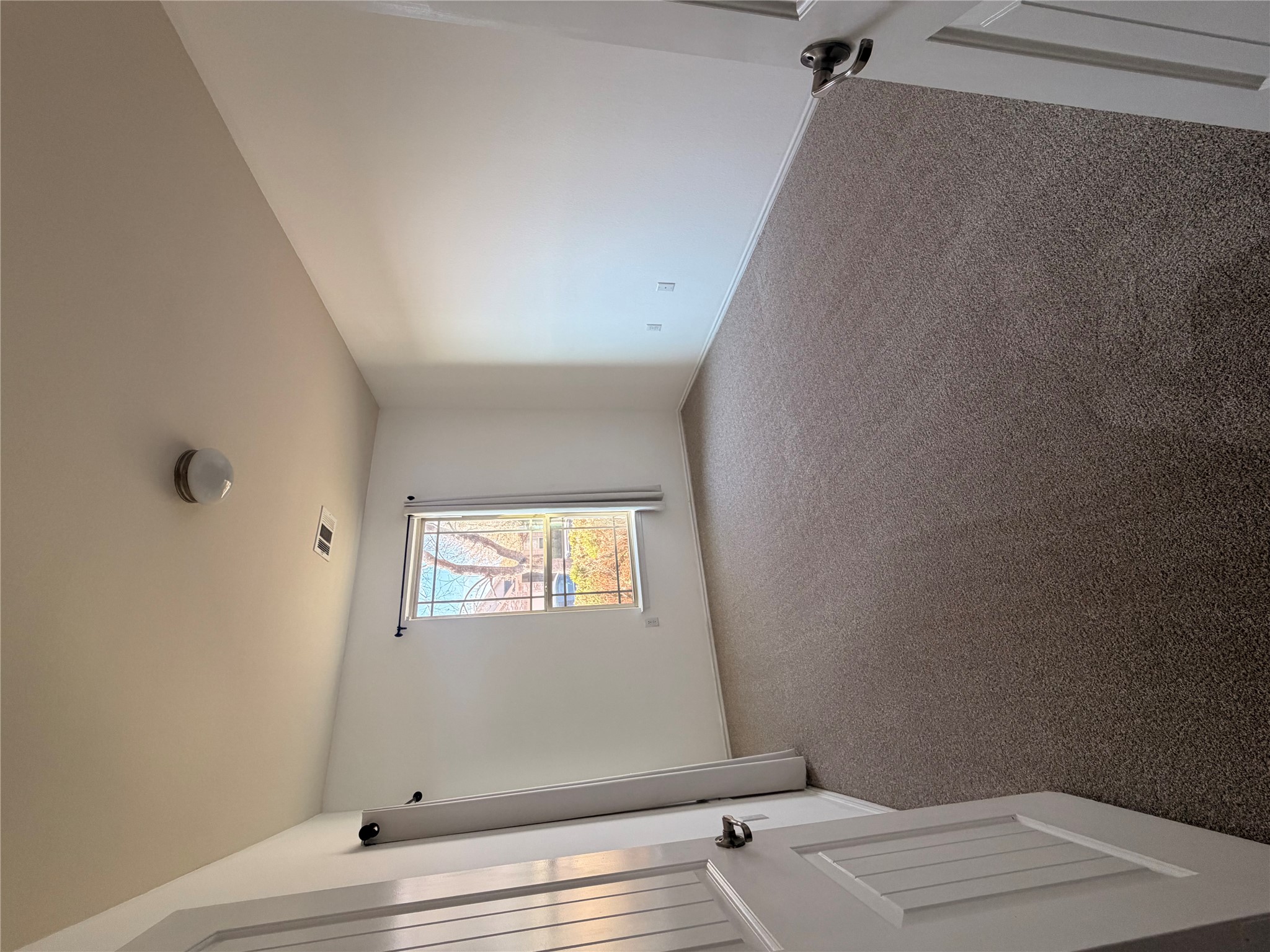 10204 Pinnacle Crest Loop Austin, TX 78747 - Photo 7 of 17 Study