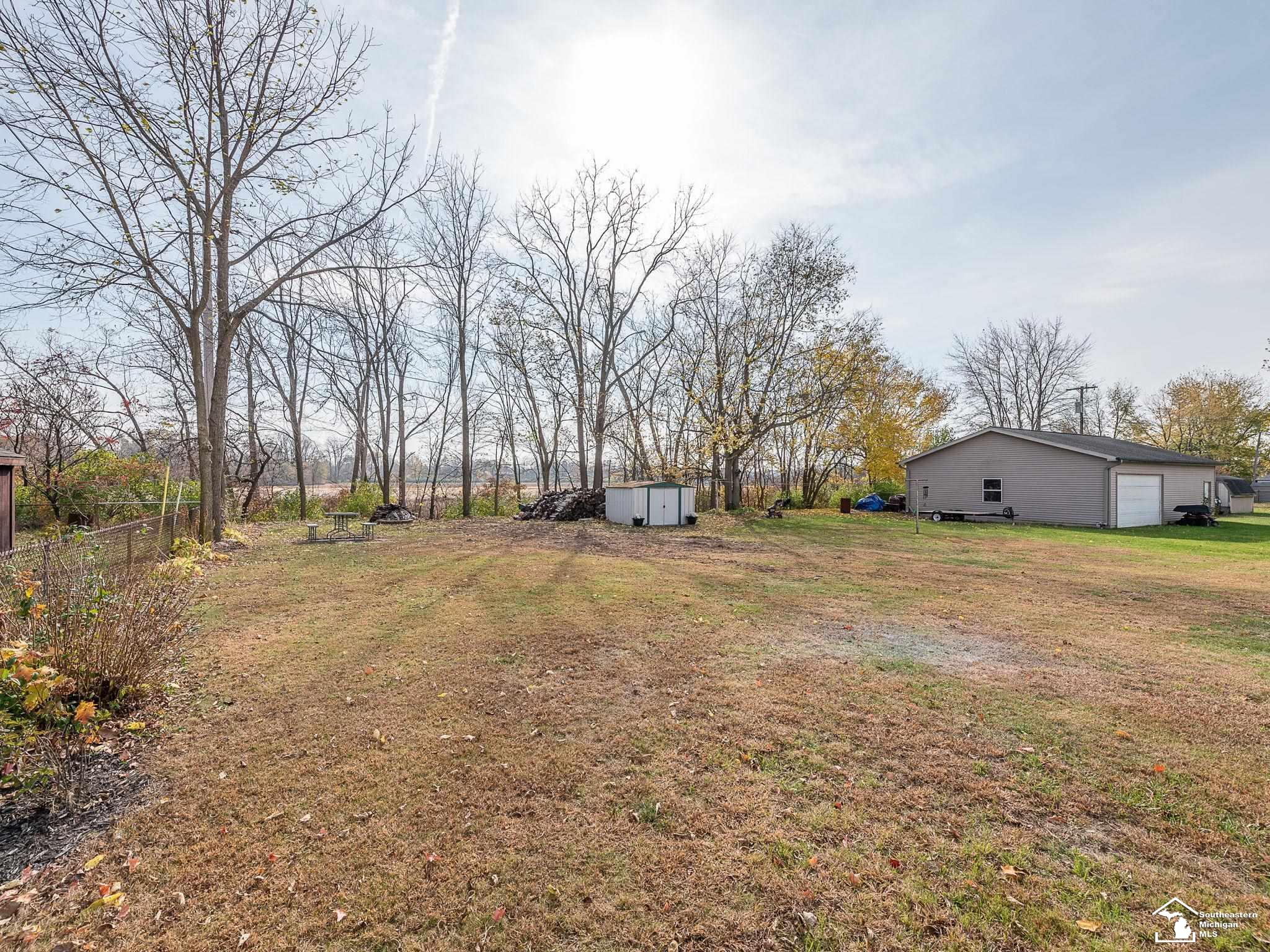 635 Riley Street Dundee, MI 48131 - Photo 33 of 33 50159769-a09e7955-4f17-44c1-a3c2-c91378ab89a1.JPG