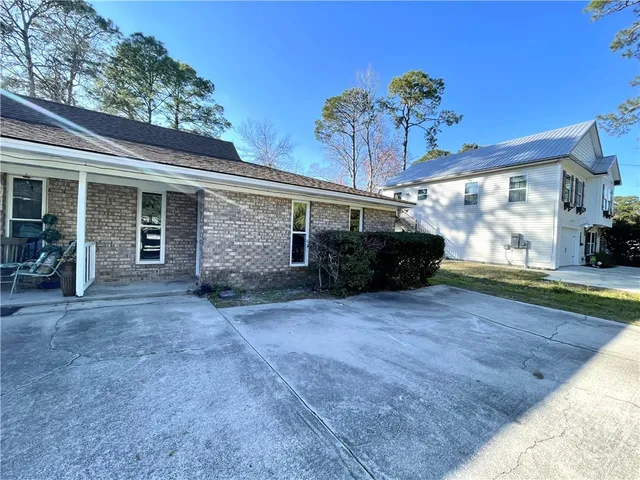 $1,450 | 7412 Johnny Mercer Boulevard, Unit 2, Savannah, GA 31410