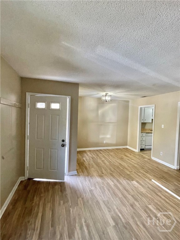 7412 Johnny Mercer Boulevard, Unit 2 Savannah, GA 31410 - Photo 4 of 9