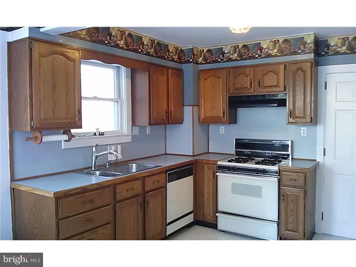 149 Mill Road Norristown, PA 19401 - Photo 12 of 20 Kitchen