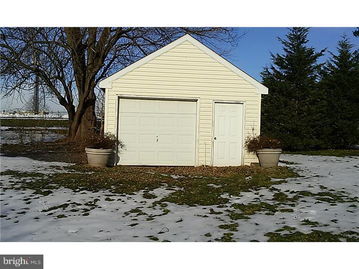 149 Mill Road Norristown, PA 19401 - Photo 6 of 20 Garage