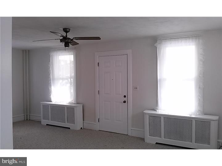 149 Mill Road Norristown, PA 19401 - Photo 9 of 20 Living Room