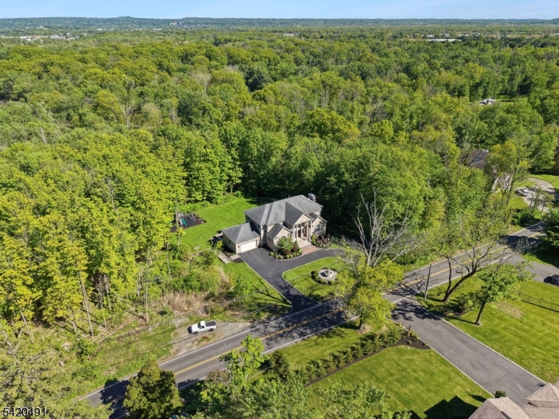72 Hook Mountain Road Montville, NJ 07045 - Photo 4 of 46