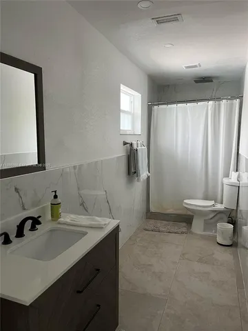 $9,000 | 14001 Mustang Trail, Unit 1, Southwest Ranches, FL 33330