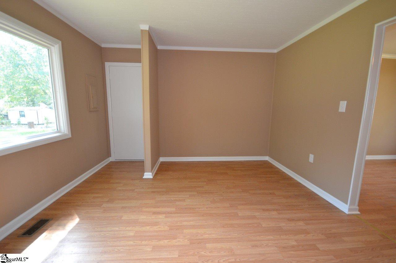 411 Georgia Street Fountain Inn, SC 29644 - Photo 4 of 15