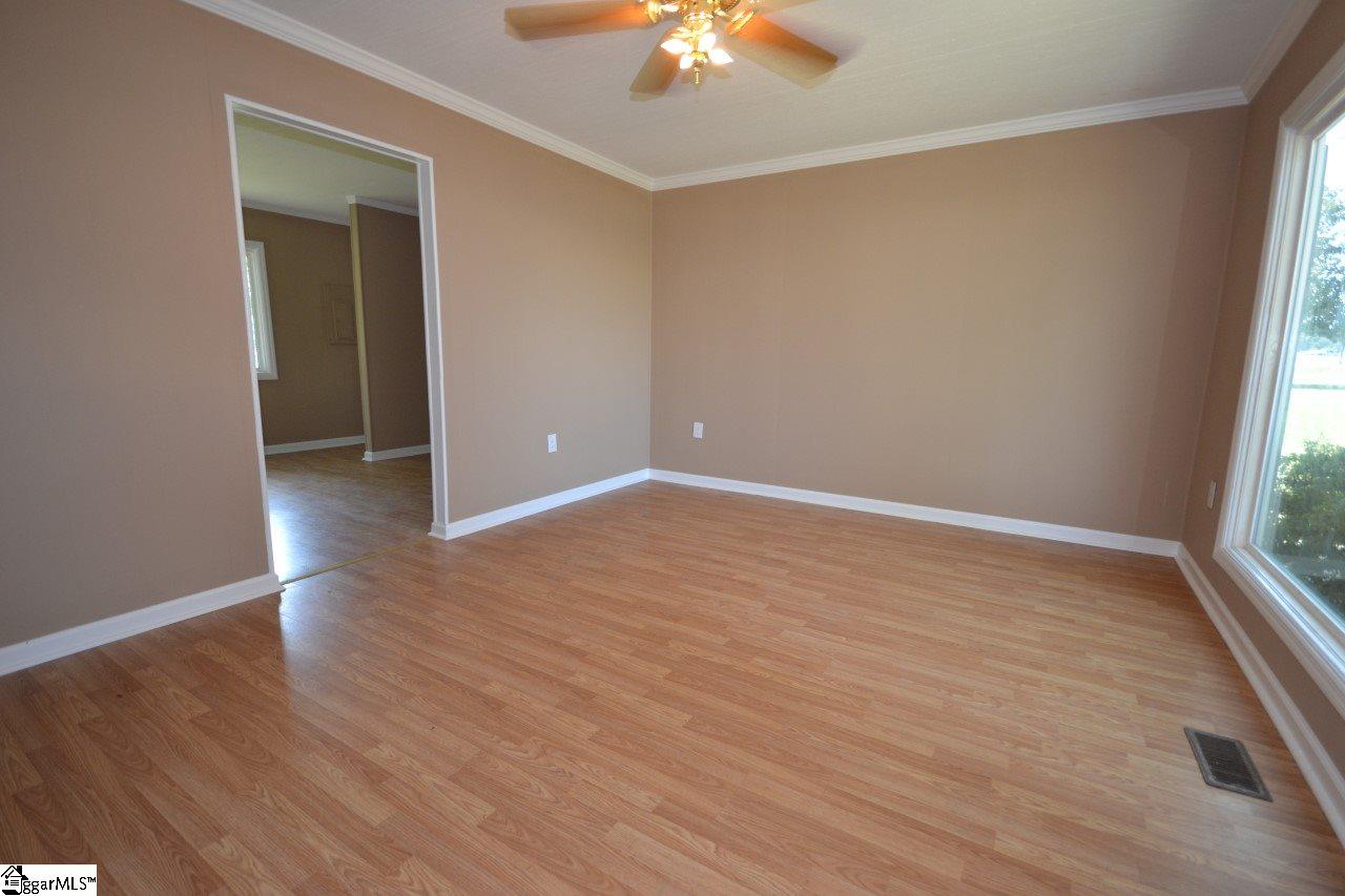 411 Georgia Street Fountain Inn, SC 29644 - Photo 6 of 15